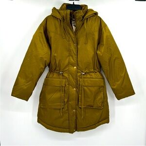 NWT Women’s coat